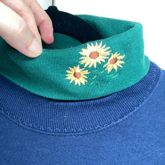 Vintage 90s Kansas Embroidered Sunflower Turtleneck Sweatshirt Grandma Nana L - Picture 3 of 7